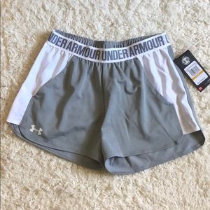 Underarmour grey sport shorts